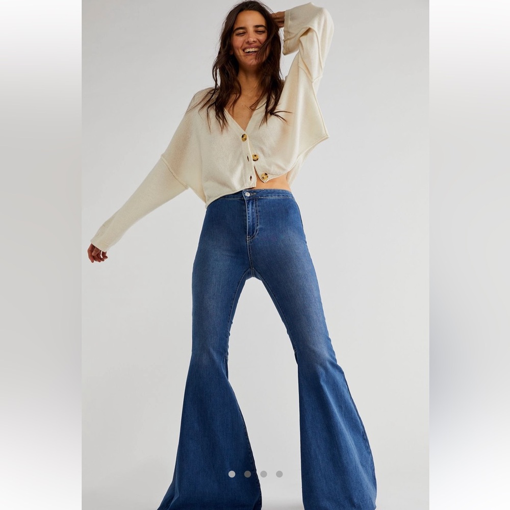We The Free Just Float On Flare Jeans | high waisted
